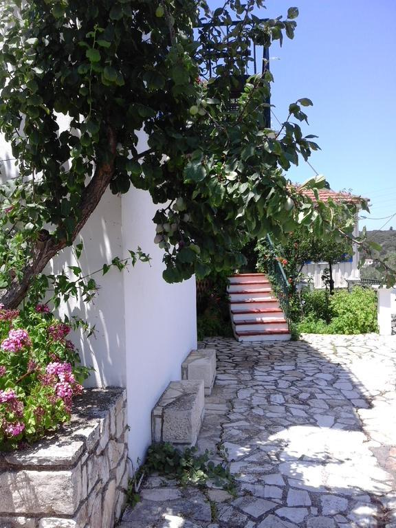 Aprilis Apartments Kionion Dış mekan fotoğraf